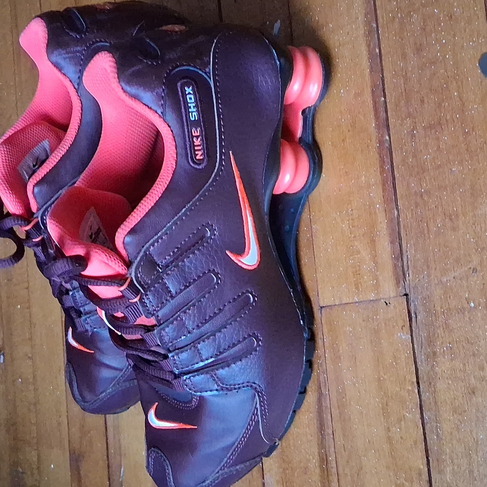 Nike Shox Size 7 - Picture 3 of 10